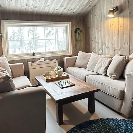 Newly Renovated House Close To Everything